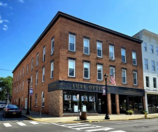 More details for Largest Holding on Warren Street, Hudson – for Sale, Hudson, NY