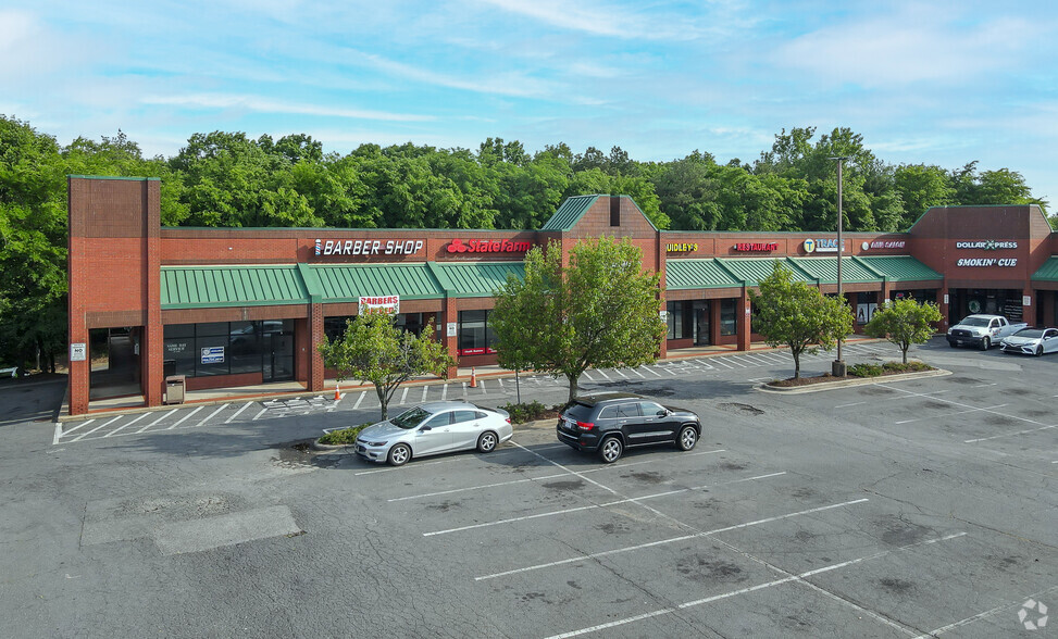 10901 University City Blvd, Charlotte, NC for lease - Primary Photo - Image 1 of 11