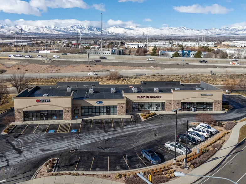 12198 S Factory Outlet Dr, Draper, UT for lease - Building Photo - Image 1 of 8