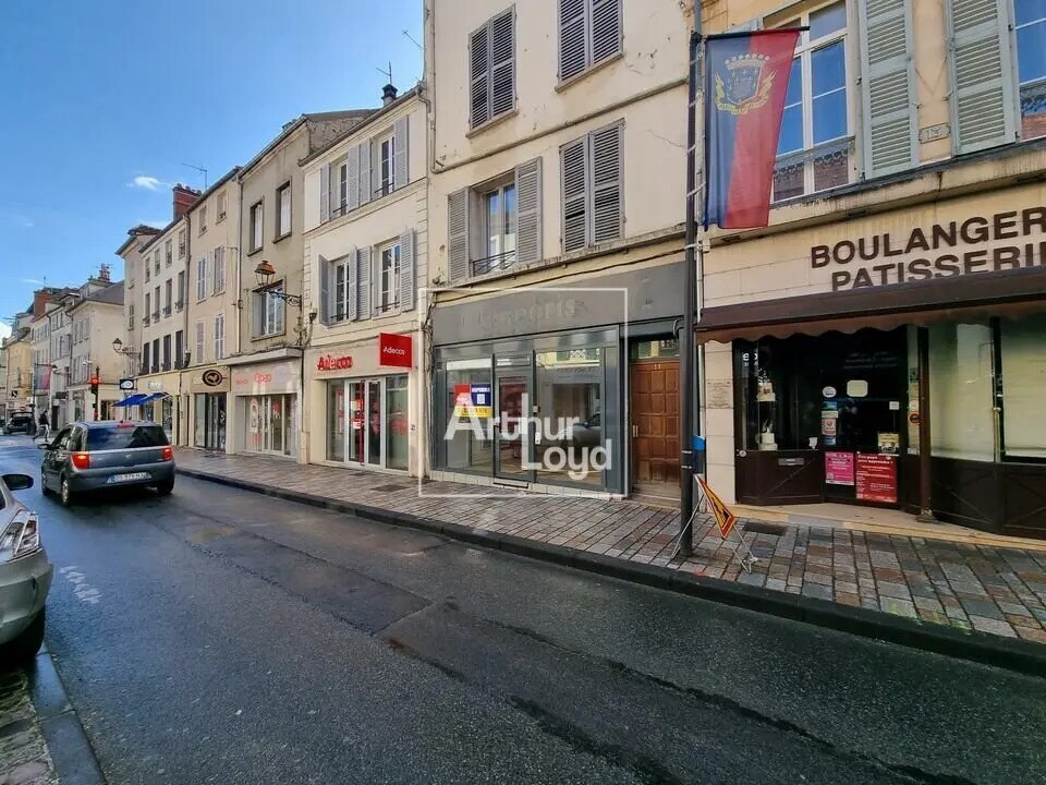 in Melun for sale Building Photo- Image 1 of 1