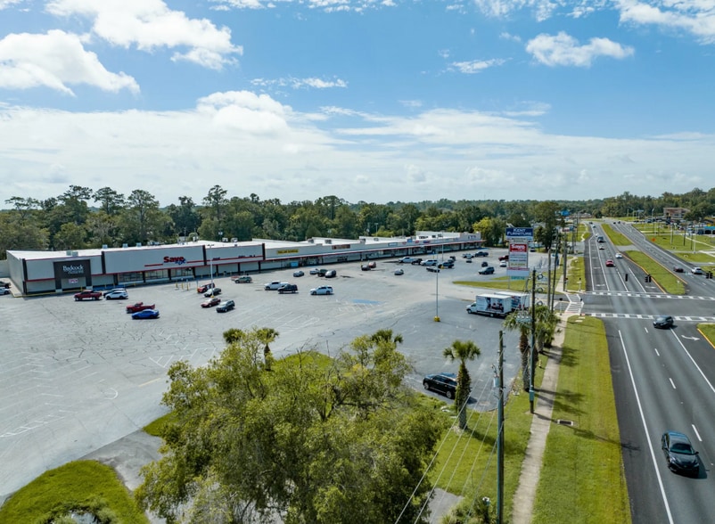 10751 SE Us Highway 441, Belleview, FL for lease - Building Photo - Image 3 of 4