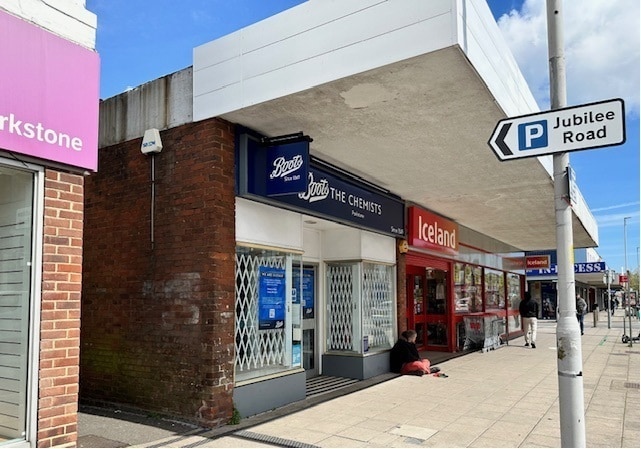 364 Ashley Rd, Poole for lease Building Photo- Image 1 of 4