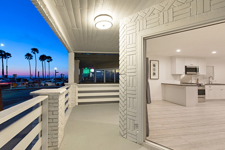 2212 W Oceanfront, Newport Beach, CA for sale - Building Photo - Image 3 of 40