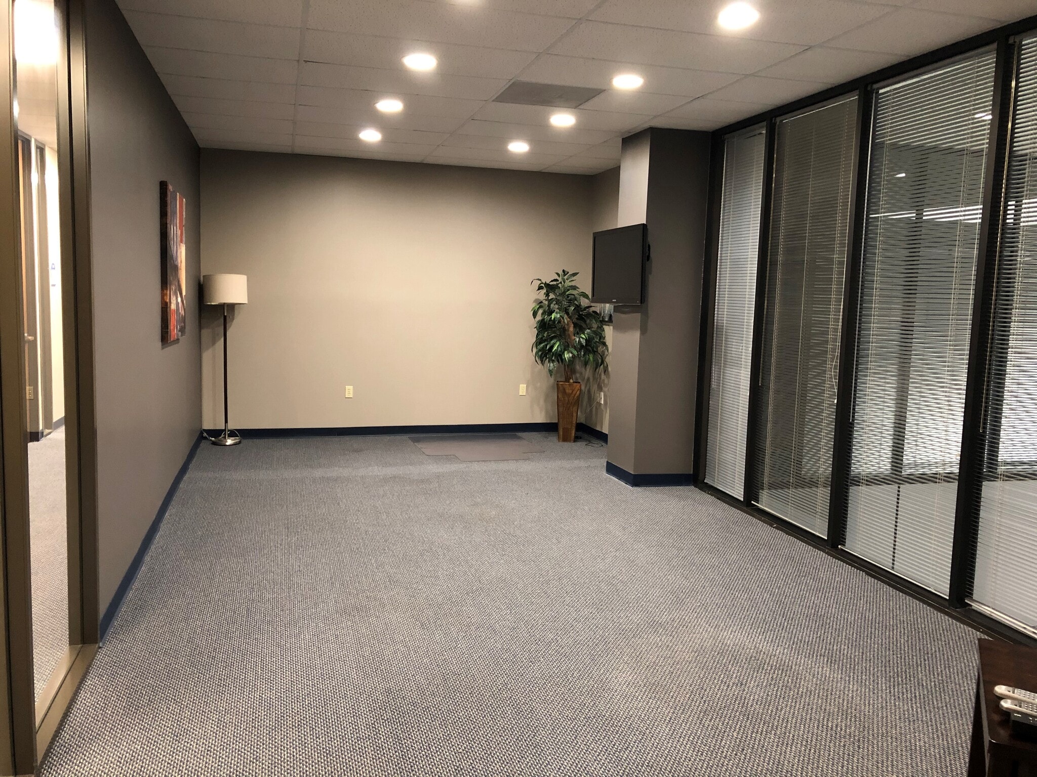 10701 Corporate Dr, Stafford, TX for lease Building Photo- Image 1 of 2