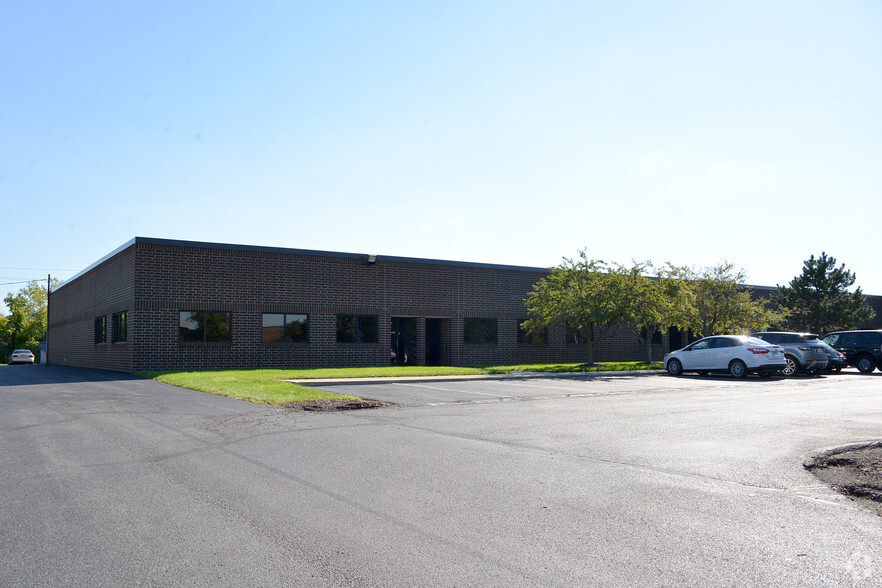 5751-5827 W 73rd St, Indianapolis, IN for lease - Building Photo - Image 2 of 6