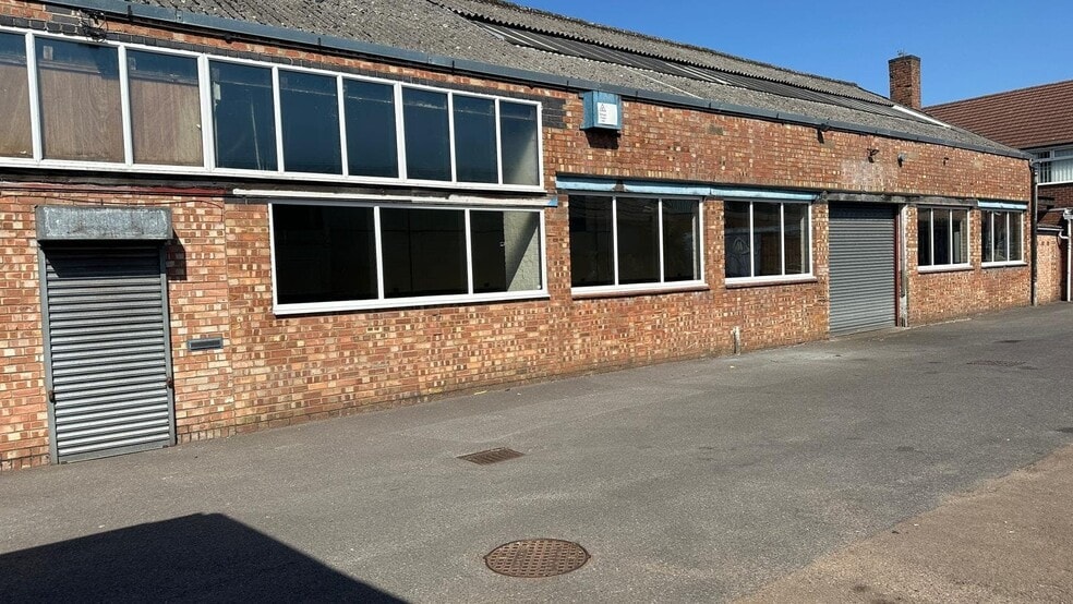 229 Torrington Av, Coventry for sale - Building Photo - Image 1 of 1