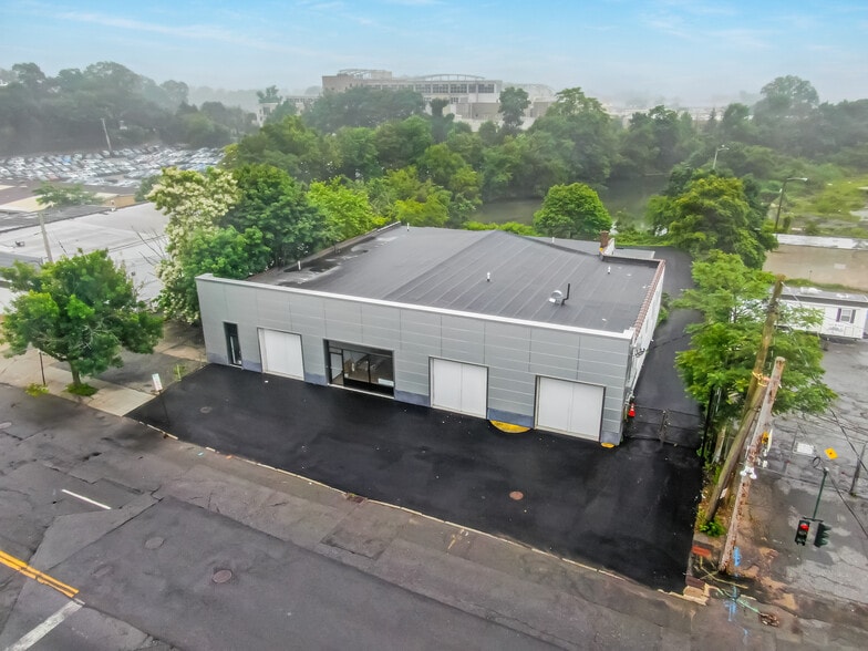 212-216 Main St, New Rochelle, NY for lease - Building Photo - Image 2 of 18