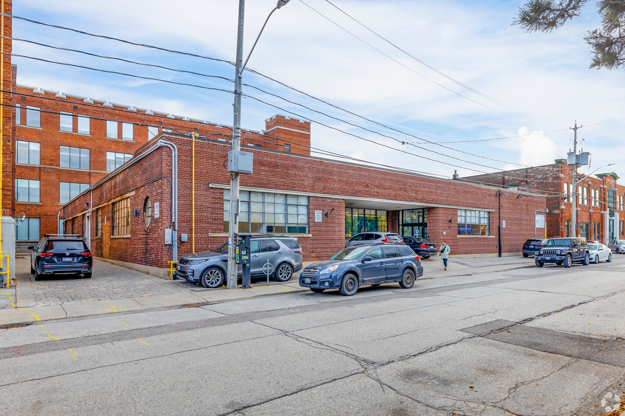 41 Fraser Ave, Toronto, ON for lease Primary Photo- Image 1 of 14
