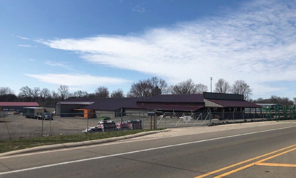 19707 US Highway 12, Edwardsburg, MI for sale - Building Photo - Image 1 of 1