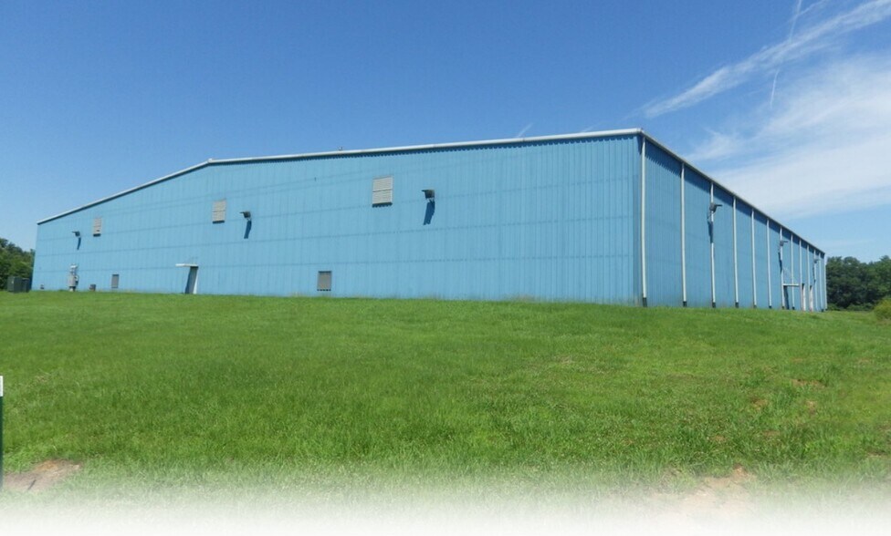 2061 Industrial Park Rd, Columbus, MS for sale - Primary Photo - Image 1 of 1