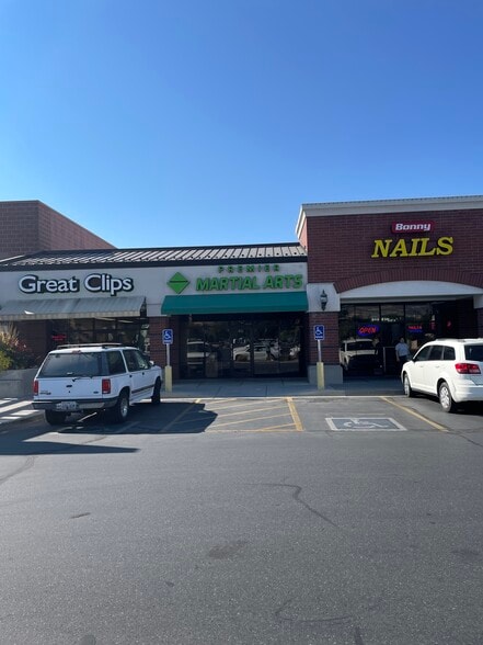 820-870 E 800 N, Orem, UT for lease - Building Photo - Image 1 of 3