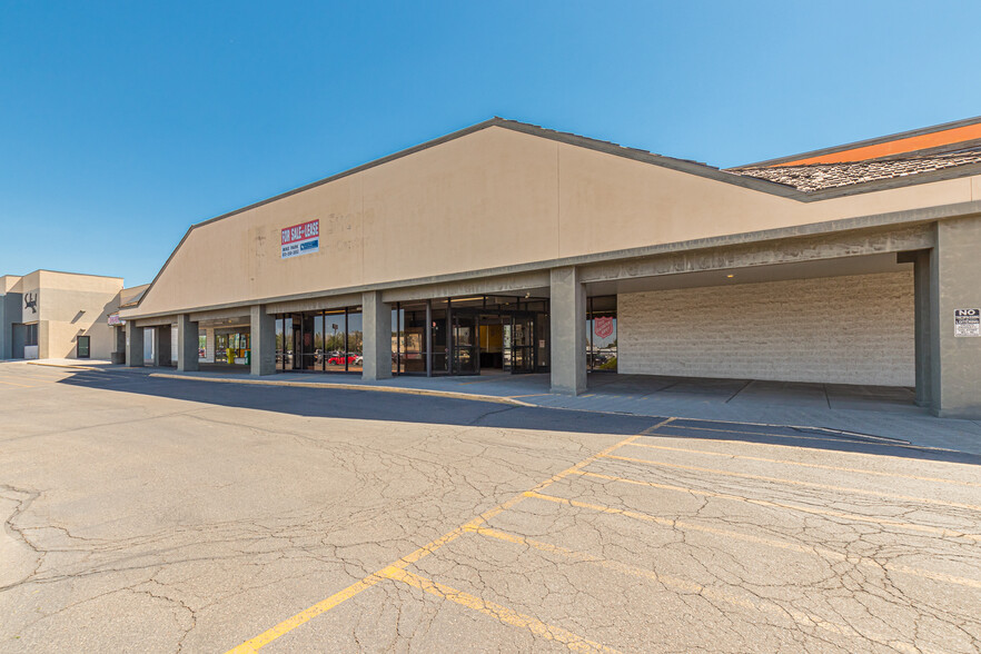 3227 I-70 Business Loop, Clifton, CO for lease - Building Photo - Image 3 of 46