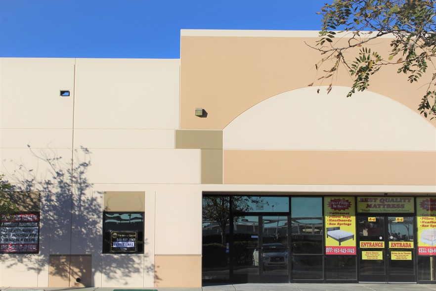 130 W Walnut Ave, Perris, CA for lease - Building Photo - Image 2 of 26