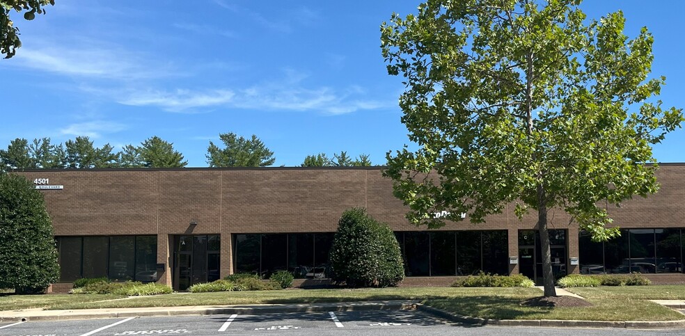 4501 Forbes Blvd, Lanham, MD for lease - Building Photo - Image 2 of 6