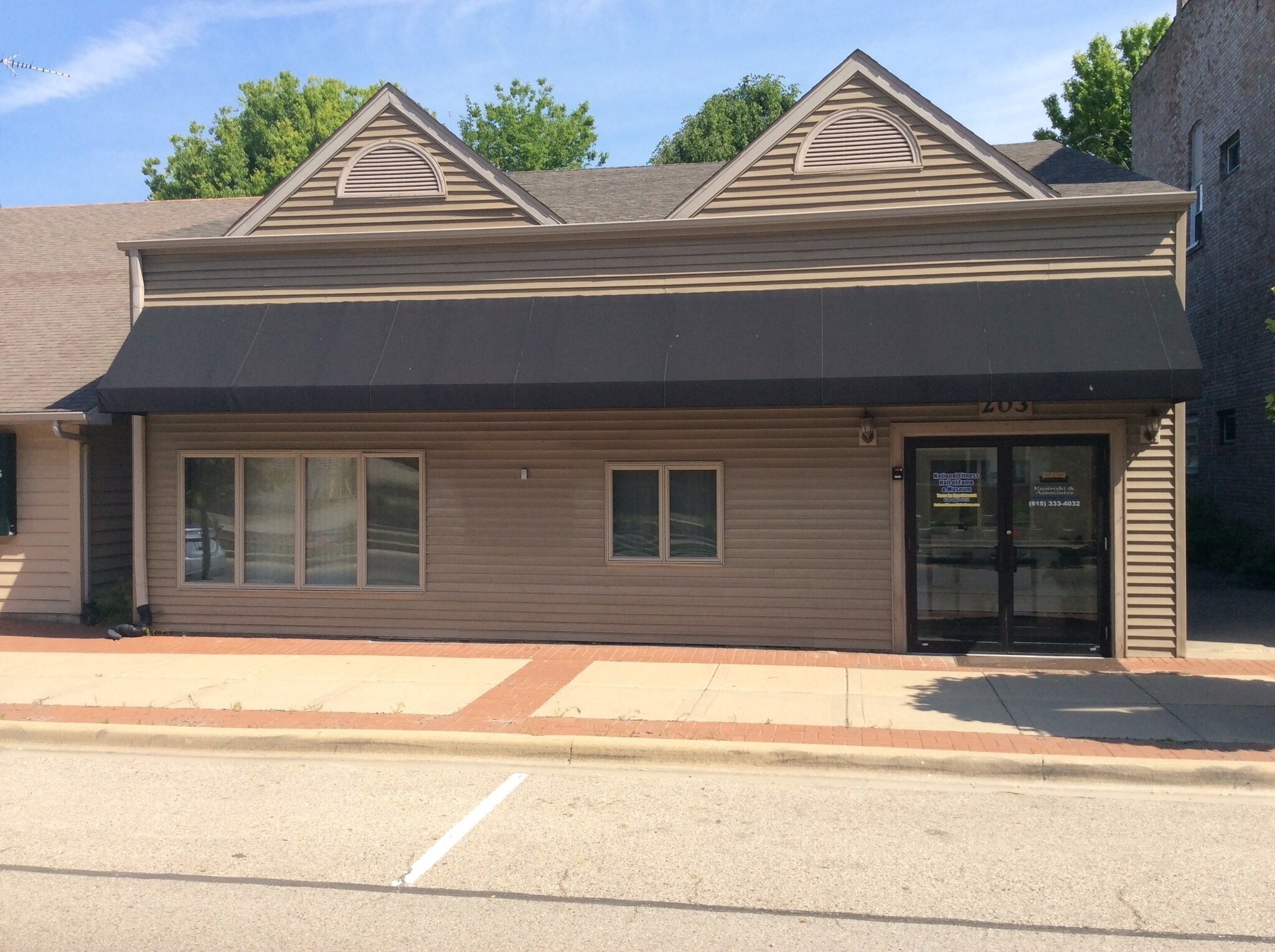 203 W Mondamin St, Minooka, IL 60447