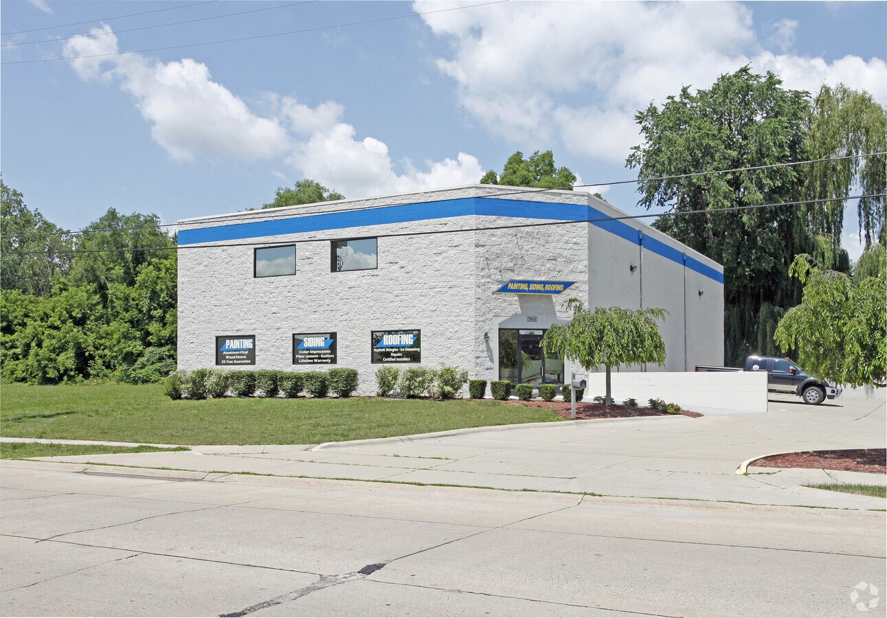 7501 Triangle Dr, Sterling Heights, MI 48314