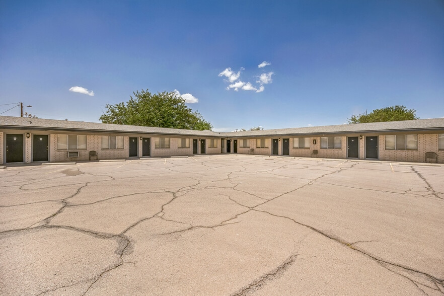 2146 W Picacho Ave, Las Cruces, NM for sale - Building Photo - Image 3 of 16