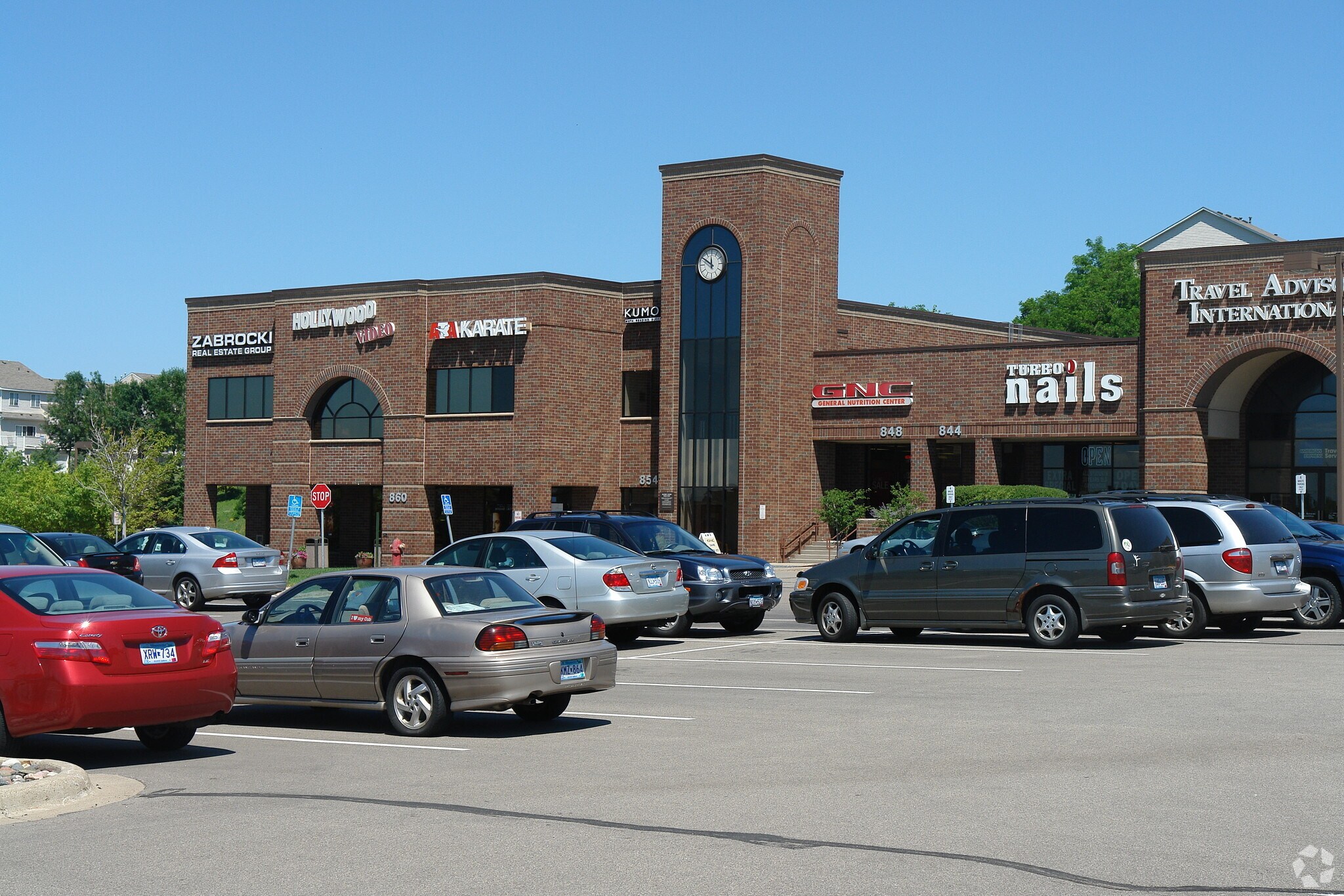 800860 W 78th St, Chanhassen, MN 55317 Chanhassen West Village