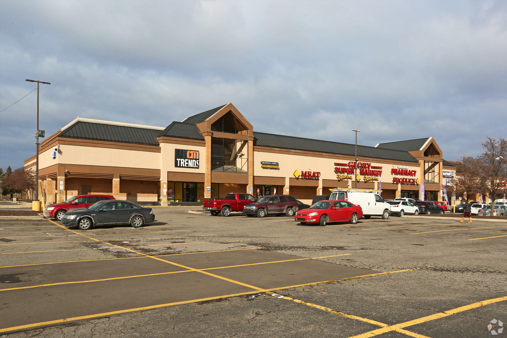 7990-8000 W Outer Dr, Detroit, MI for lease Primary Photo- Image 1 of 7