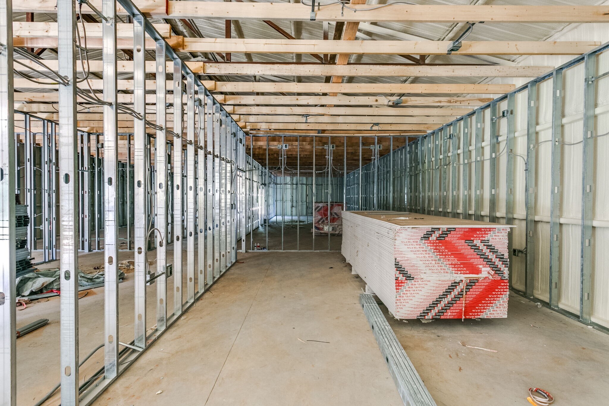 21200 29th, Harrah, OK 73045 Harrah Shop