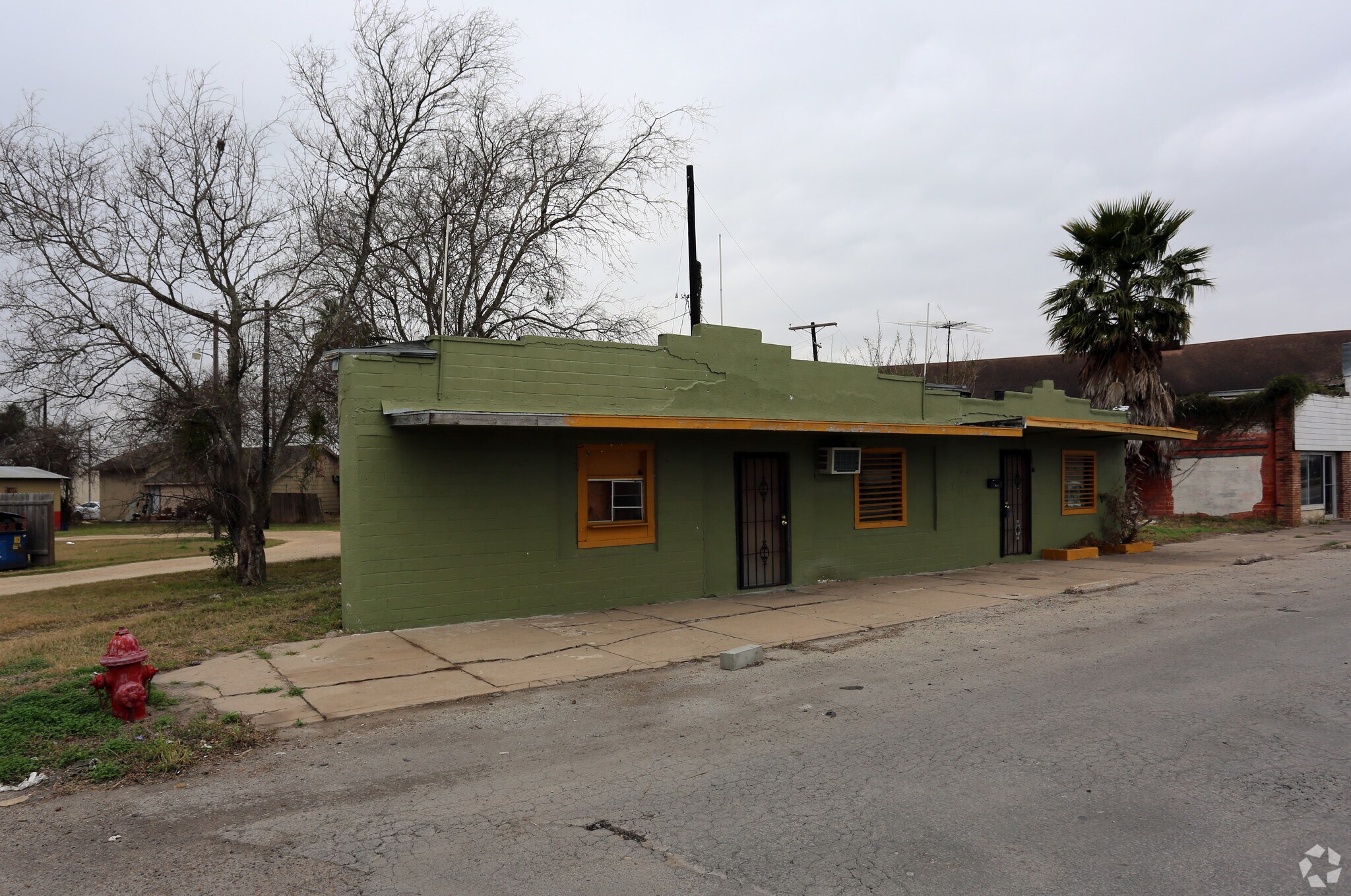 104 S Vineyard St, Sinton, TX for sale Primary Photo- Image 1 of 1