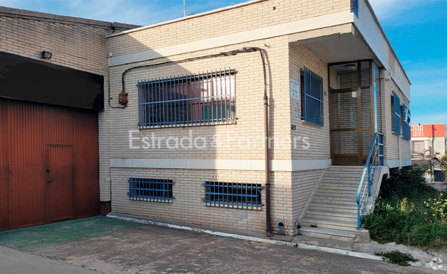 Industrial in Móstoles, Madrid for sale - Building Photo - Image 1 of 11