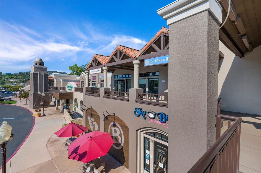 11808-11868 Rancho Bernardo Rd, San Diego, CA for lease - Building Photo - Image 3 of 8