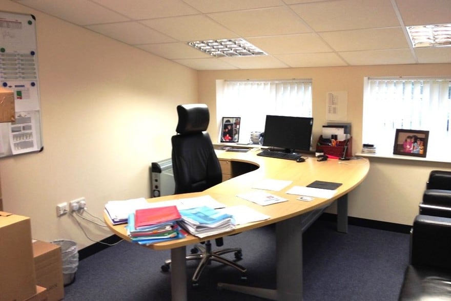 Whittle Clos, Newark for lease - Interior Photo - Image 3 of 3