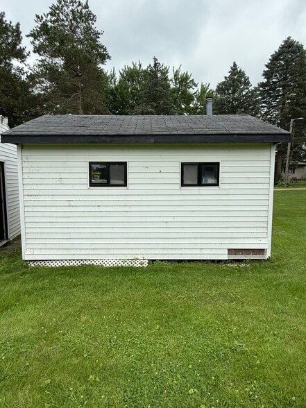 106 N Shore Dr, Elysian, MN for sale - Building Photo - Image 3 of 8