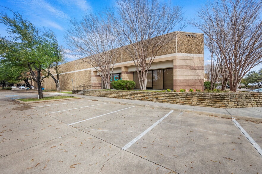 1111 Digital Dr, Richardson, TX for sale - Building Photo - Image 1 of 32