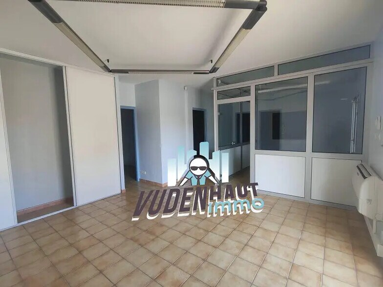 Office in Toulouse for lease - Interior Photo - Image 1 of 9