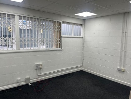Springvale Industrial Est, Cwmbran for lease - Interior Photo - Image 2 of 3