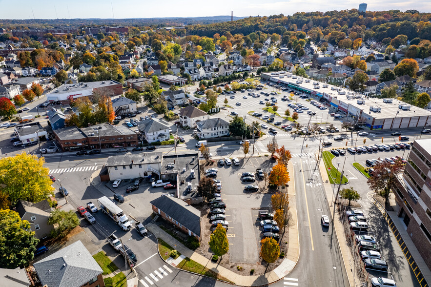 995 Main Street Cor, Waltham, MA for sale - Building Photo - Image 3 of 7