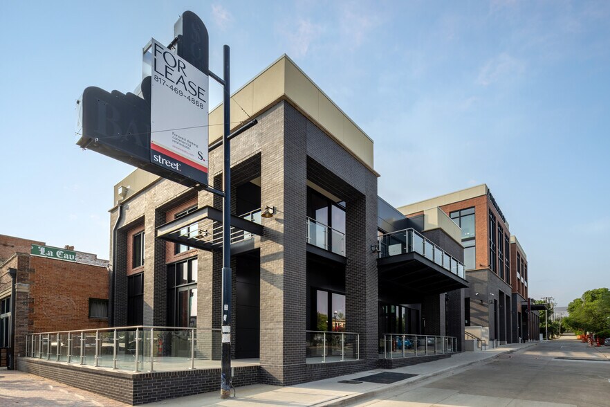 725 W Magnolia Ave, Fort Worth, TX 76104