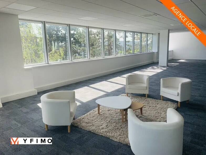 Office in Vélizy-Villacoublay for lease - Interior Photo - Image 1 of 6