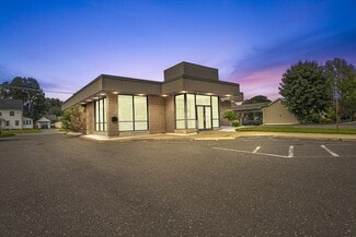 More details for 596 South St, Holyoke, MA - Retail for Sale