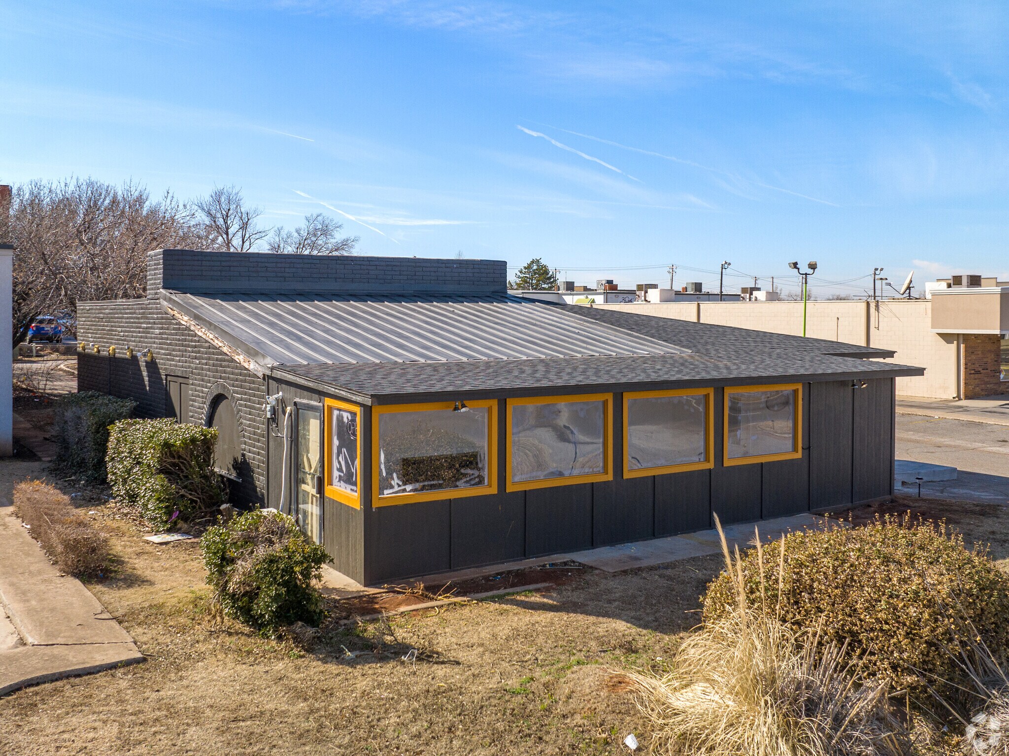 5634 NW Expressway St, Oklahoma City, OK for sale Primary Photo- Image 1 of 1