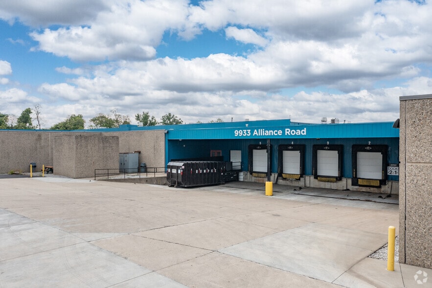 9933 Alliance Rd, Blue Ash, OH for sale - Building Photo - Image 3 of 4
