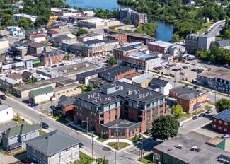 More details for 7 Maple Av, Smiths Falls, ON - Retail for Lease