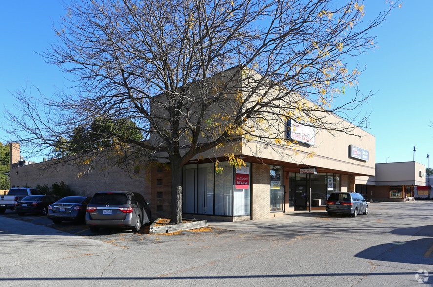 6000-6030 Dempster St, Morton Grove, IL for lease - Building Photo - Image 3 of 18