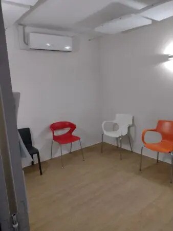 Office in Perpignan for sale - Interior Photo - Image 2 of 4