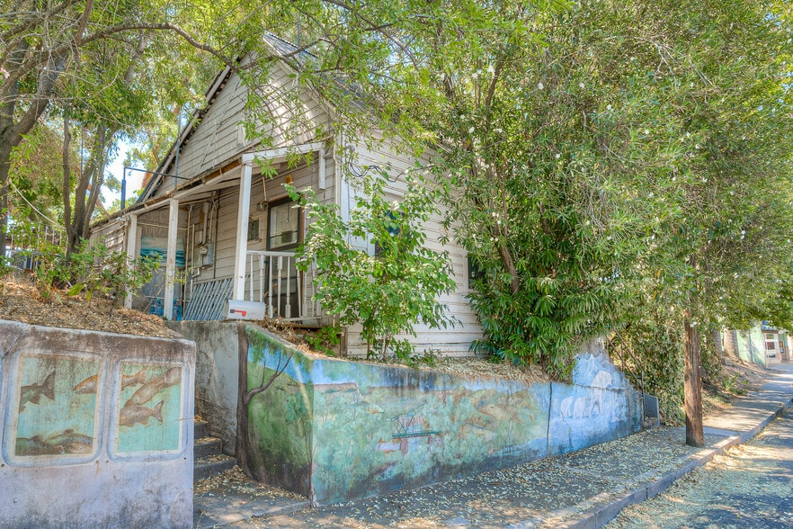 2109 Robinson St, Oroville, CA for sale - Building Photo - Image 2 of 35