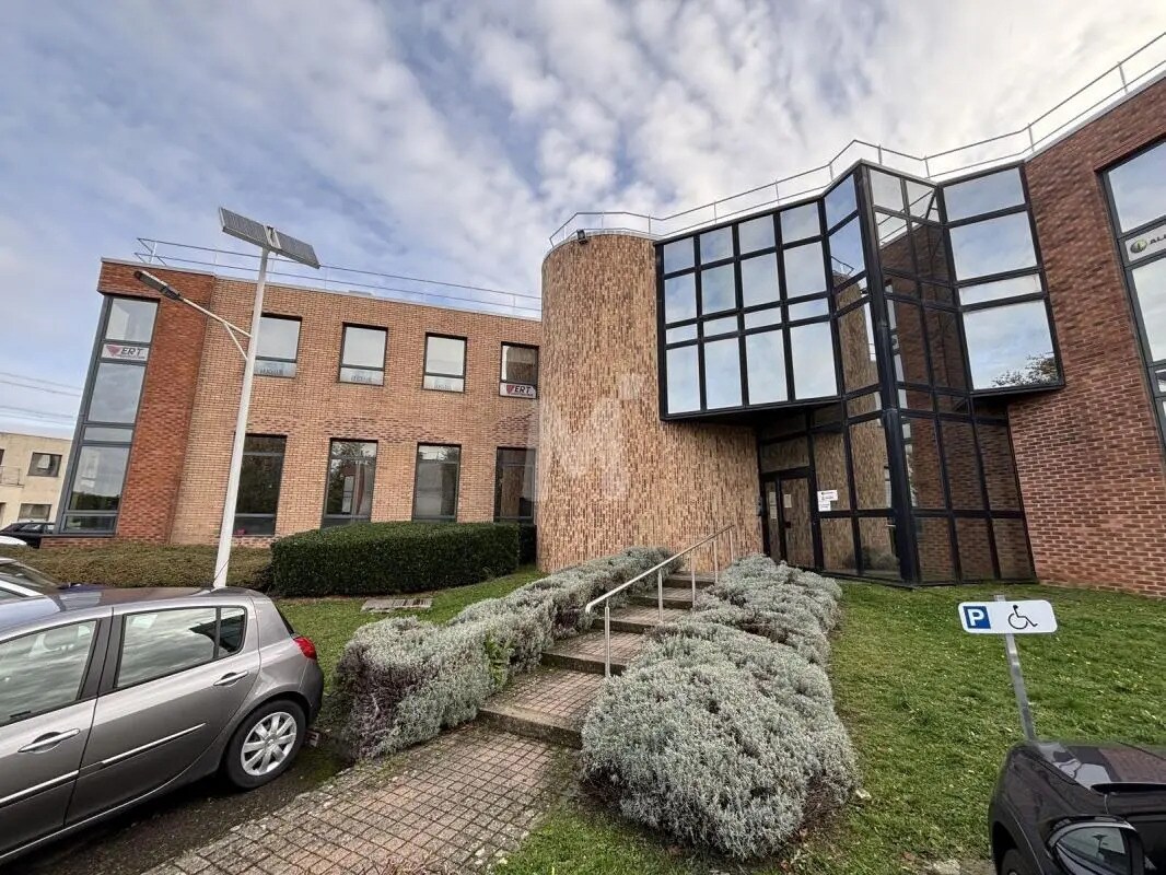 Office in Massy for lease Building Photo- Image 1 of 12