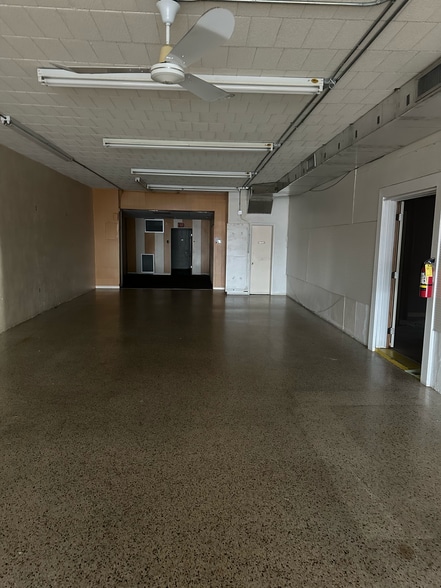 3642 Tamiami Trl, Port Charlotte, FL for lease - Building Photo - Image 3 of 40