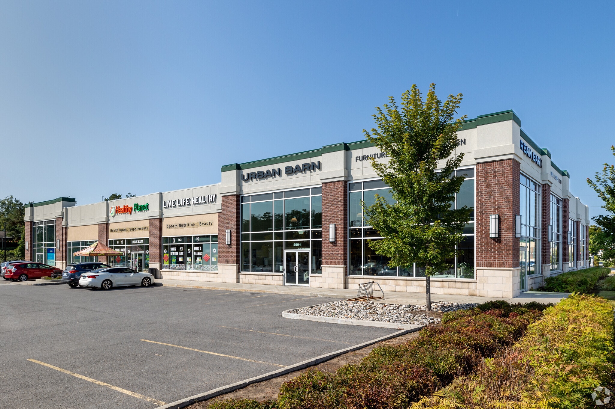 590-650 Industrial Ave, Ottawa, ON for lease Primary Photo- Image 1 of 14