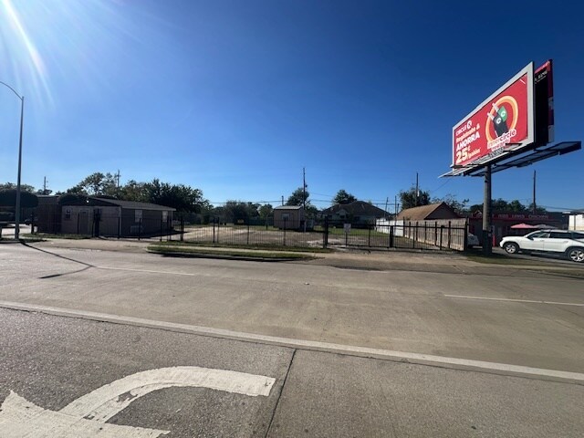 5527 Gessner Rd, Houston, TX for lease - Building Photo - Image 2 of 6