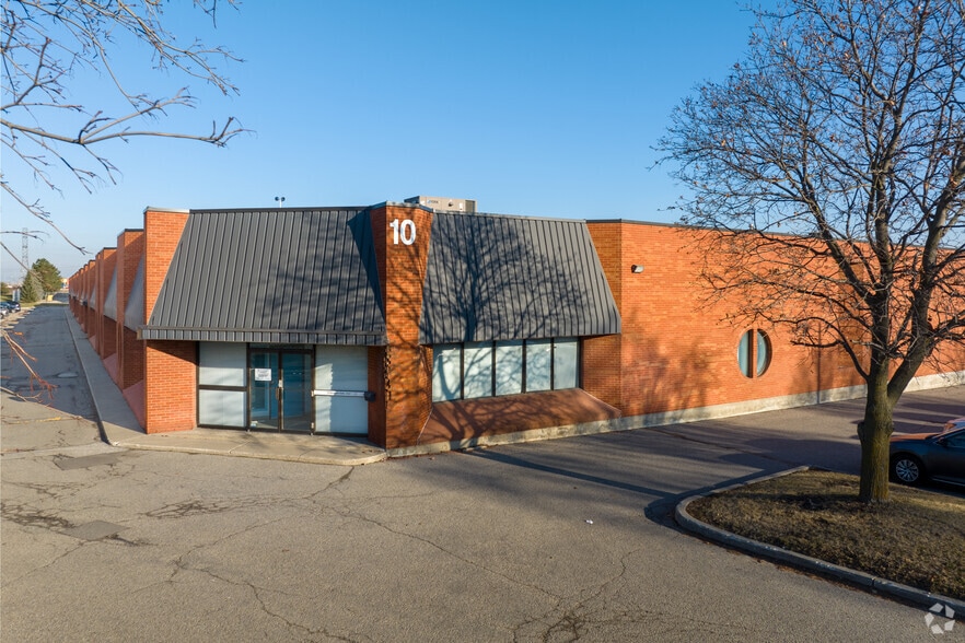 10 Newgale Gate, Toronto, ON for lease - Primary Photo - Image 1 of 5