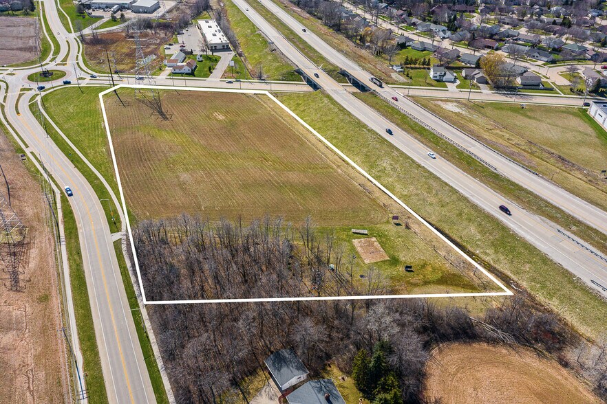 Plank Rd, Appleton, WI for sale - Building Photo - Image 1 of 23