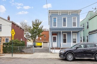 More details for 9412 86th St, Ozone Park, NY - Multifamily for Sale