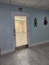 4160 W 16th Ave, Hialeah, FL for lease Interior Photo- Image 1 of 7